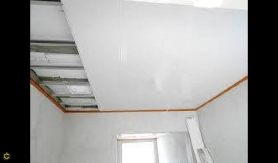 Бесшовные панели пвх для потолка