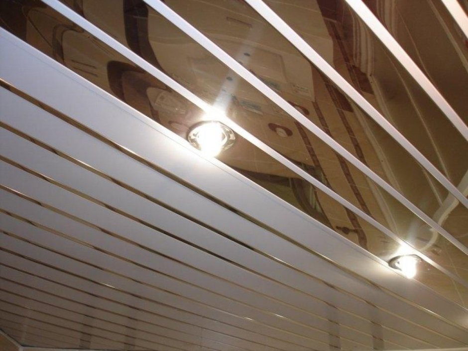 Реечный потолок Cesal 1x2m