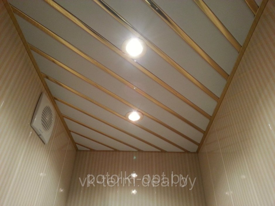 Подвесной потолок металлический реечный