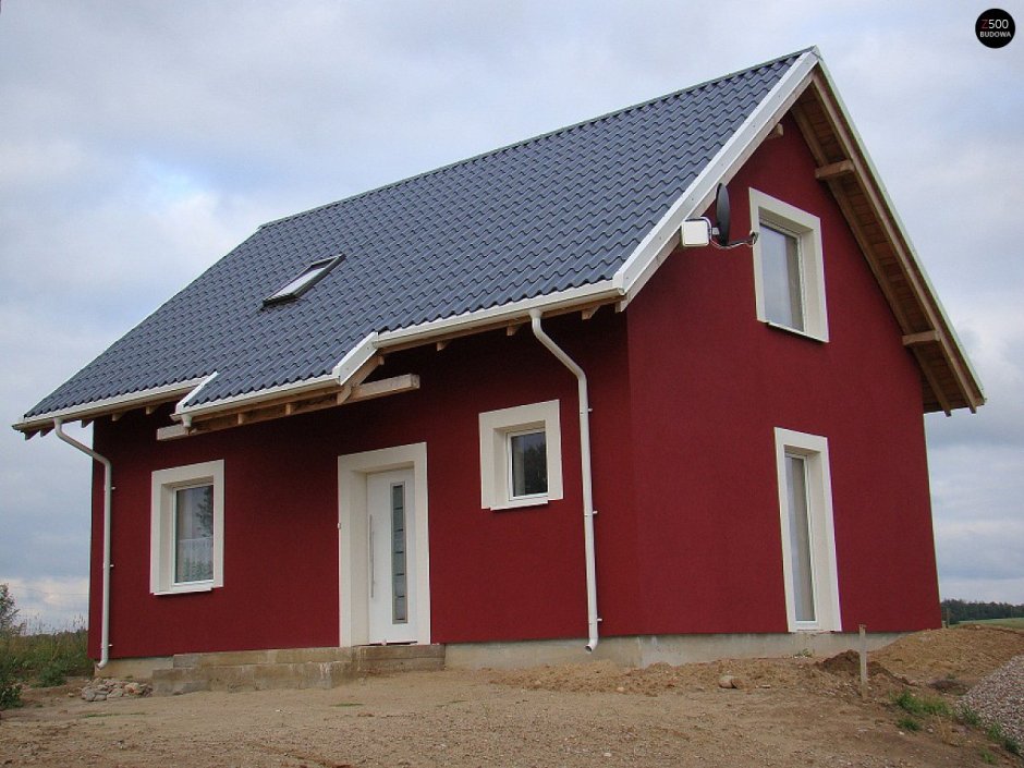 Бордовый фасад дома