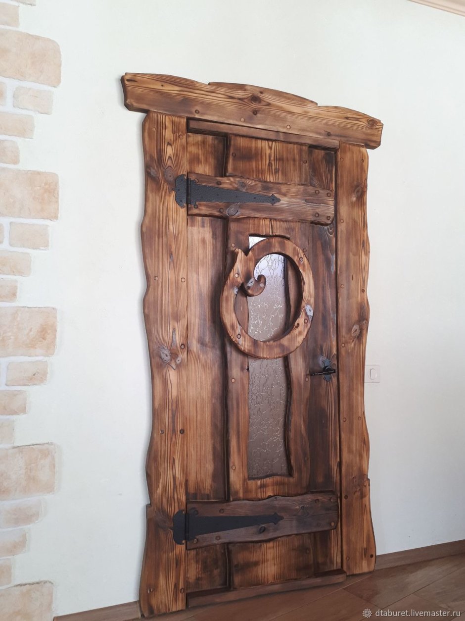 Деревянная дверь лофт