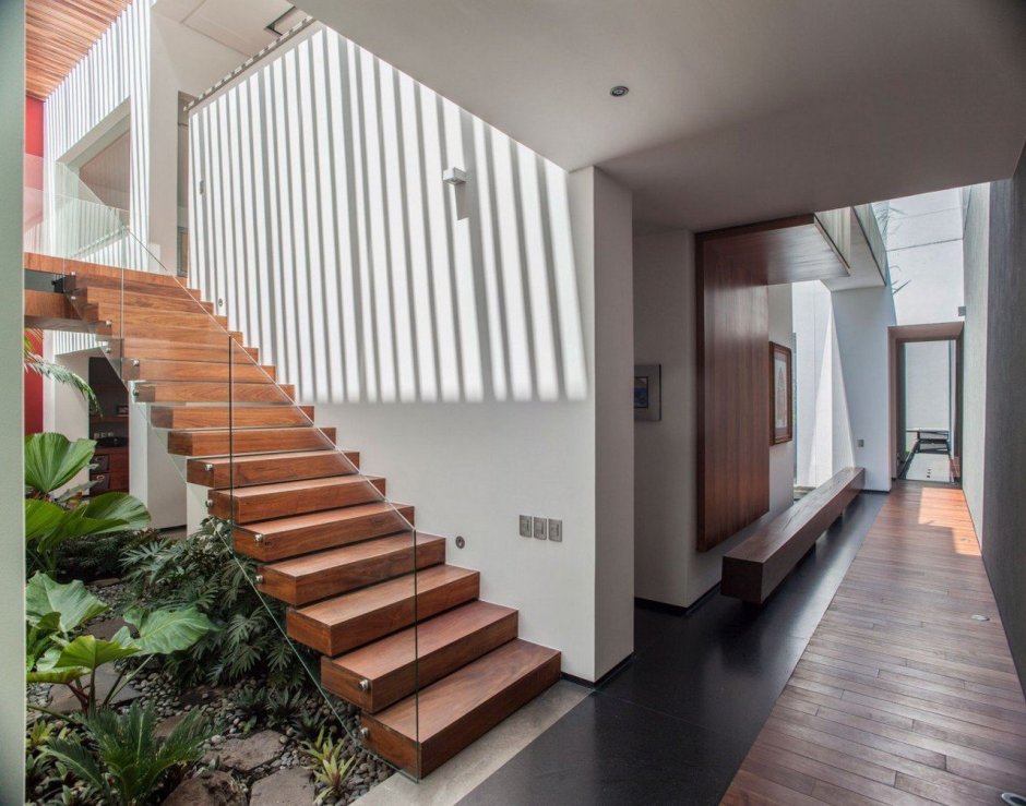 Лестница в таунхаусе