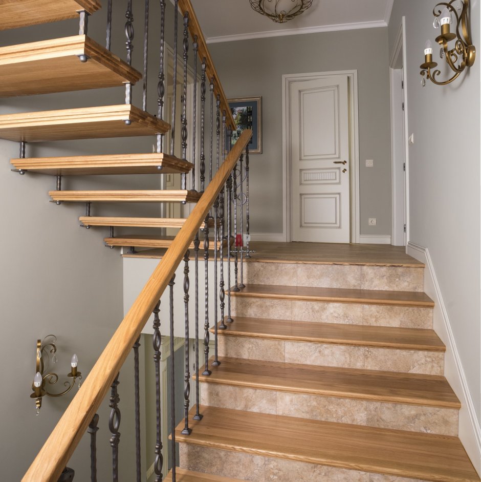 Лестница в таунхаусе