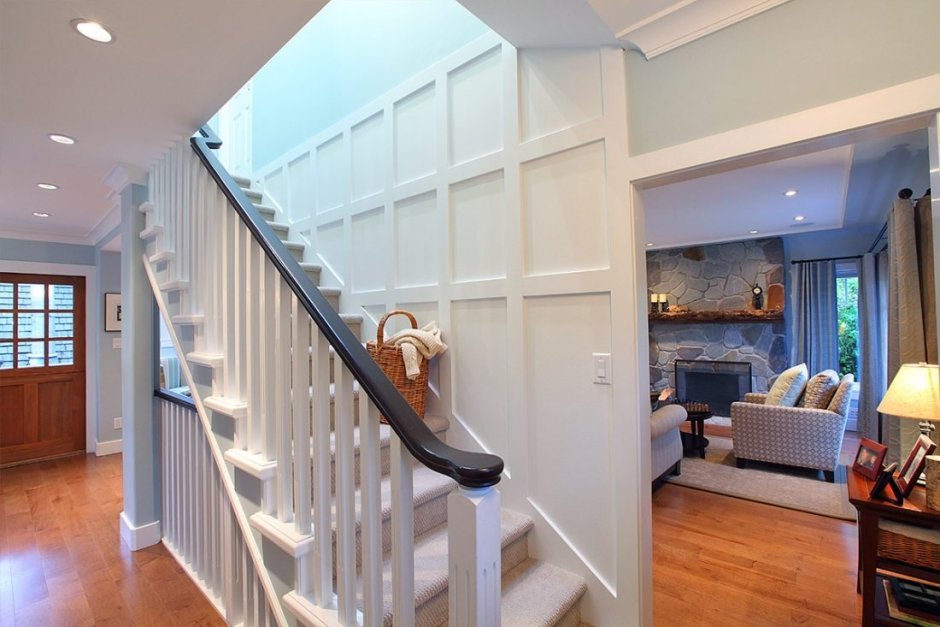 Современные лестницы в таунхаус