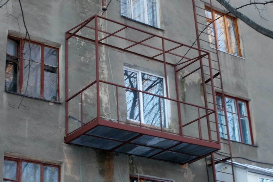 Остекление балкона каркас