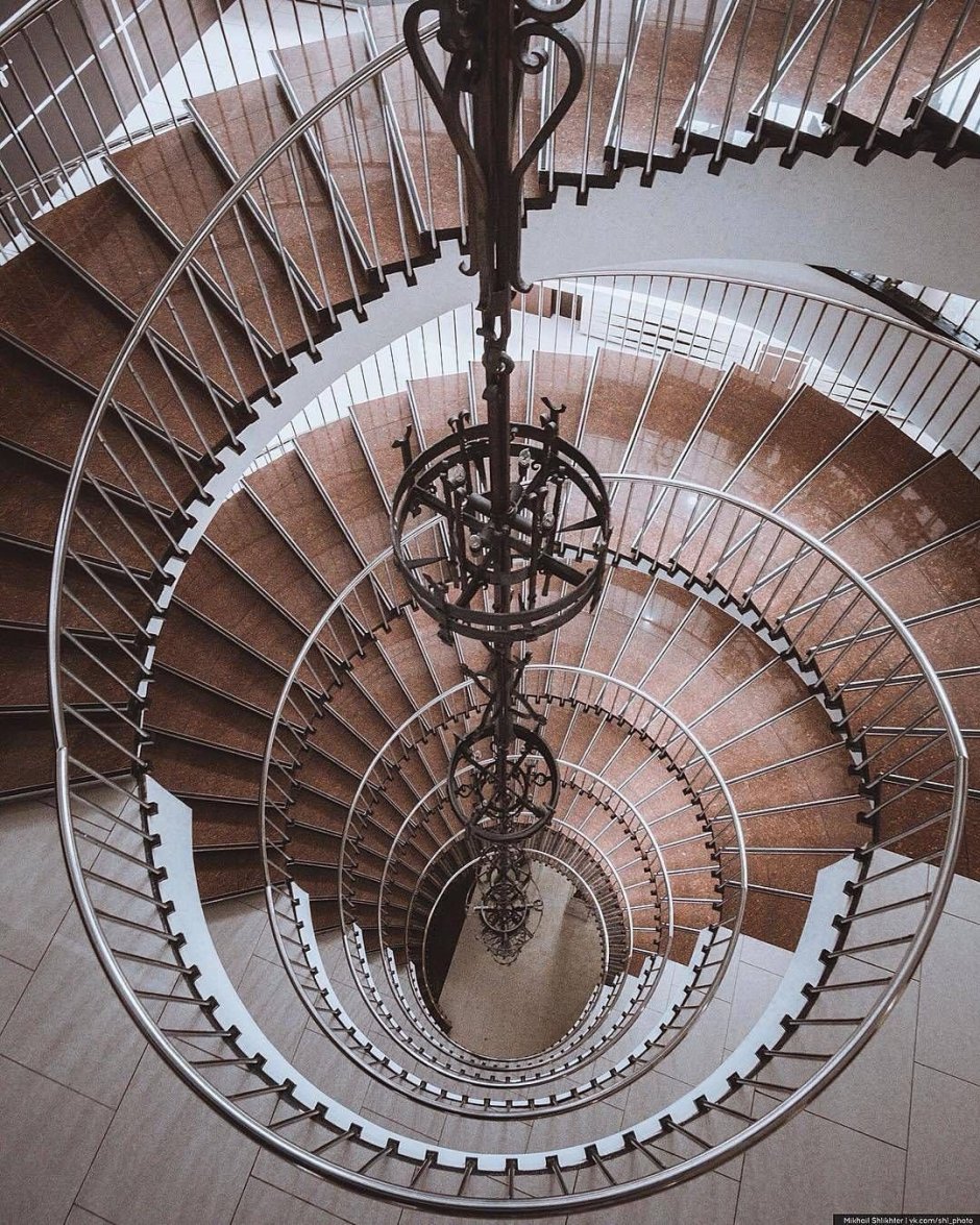 Винтовая лестница big-Ben снизу