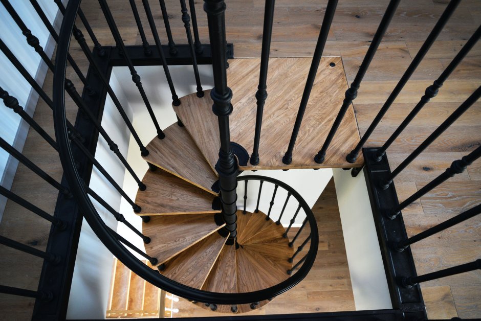 Перила для винтовой лестницы