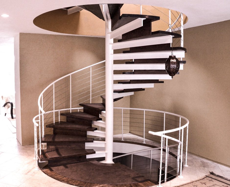 Лестница винтовая металлическая