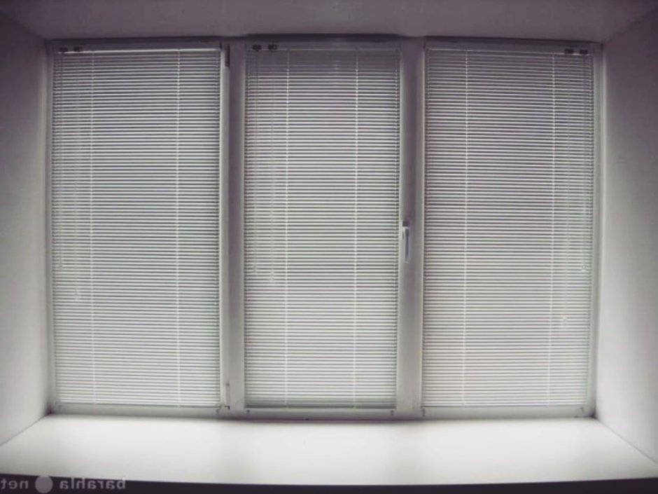 Жалюзи из ткани на пластиковые окна
