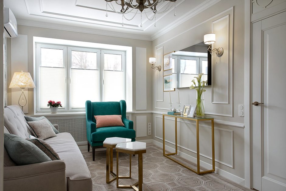 Гостиная с молдингами