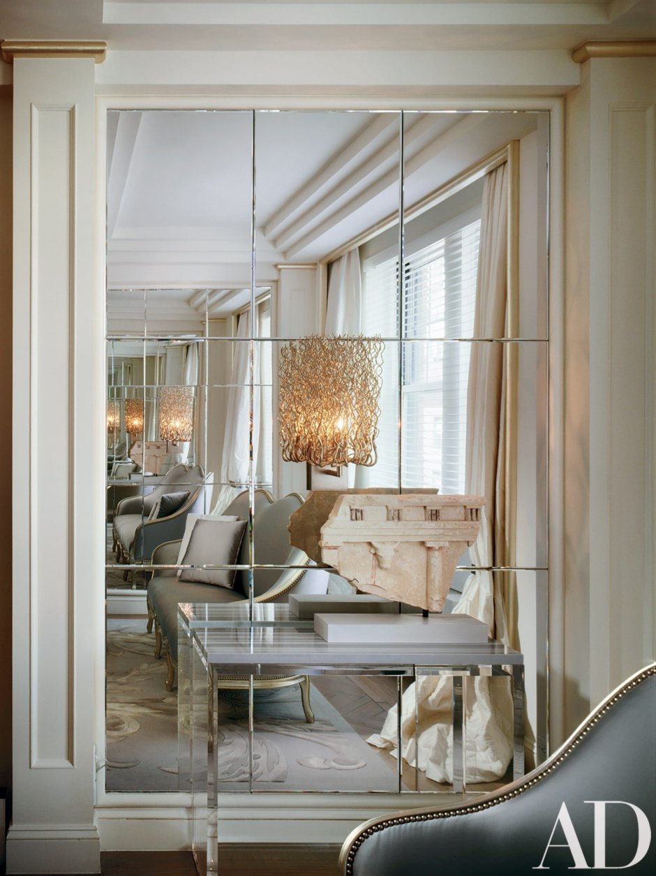 Зеркальная стена в интерьере