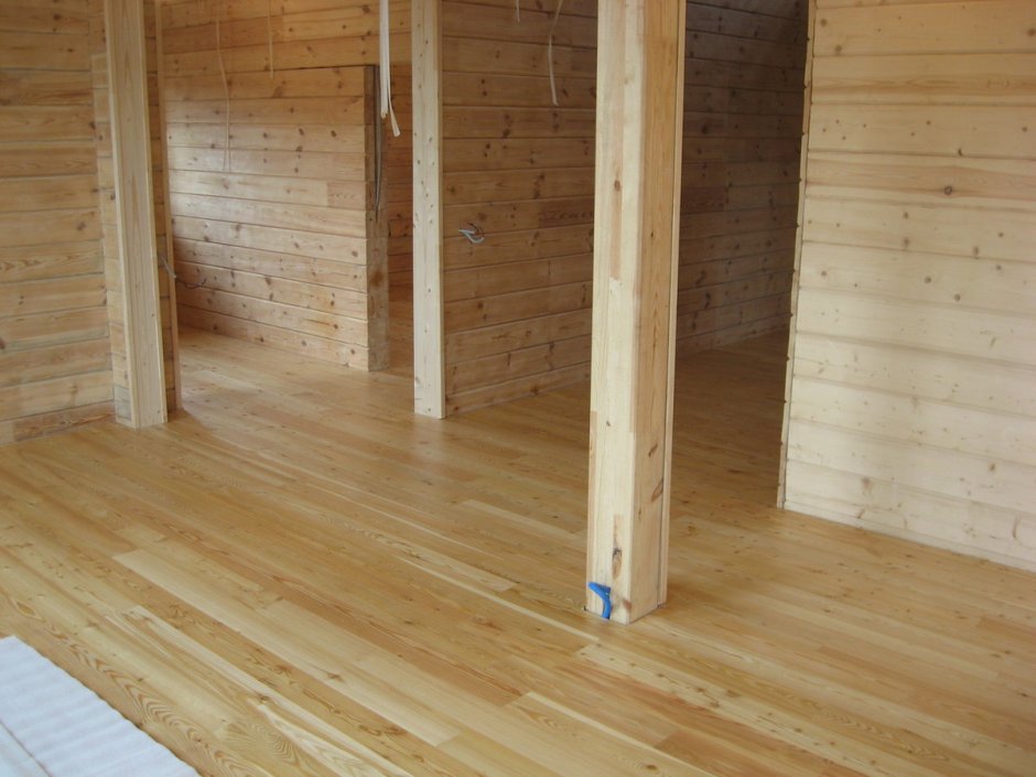Отделка пола на даче