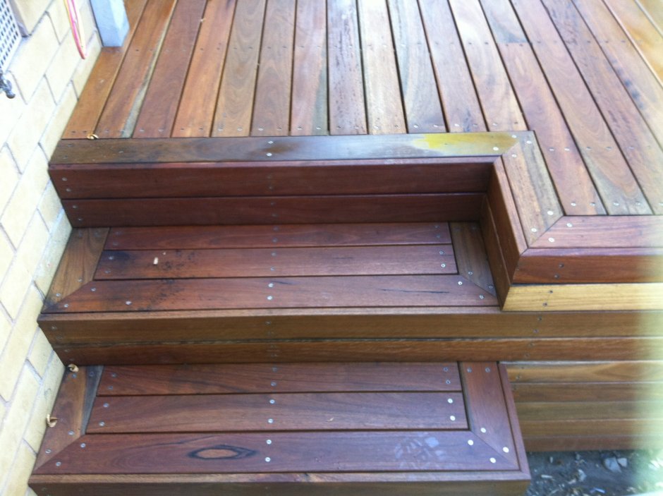 Порог в деревянном доме