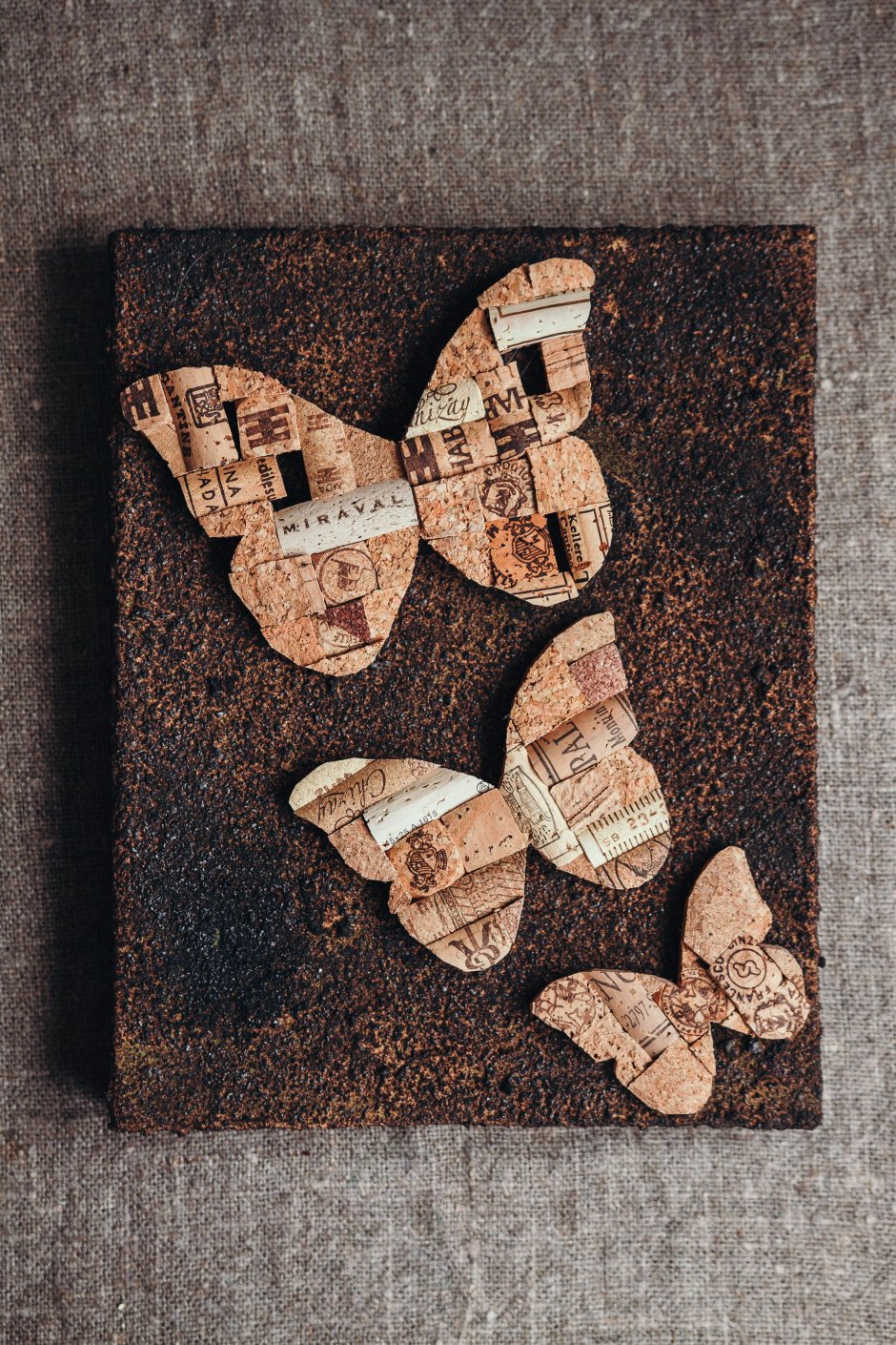 Панно из пробок