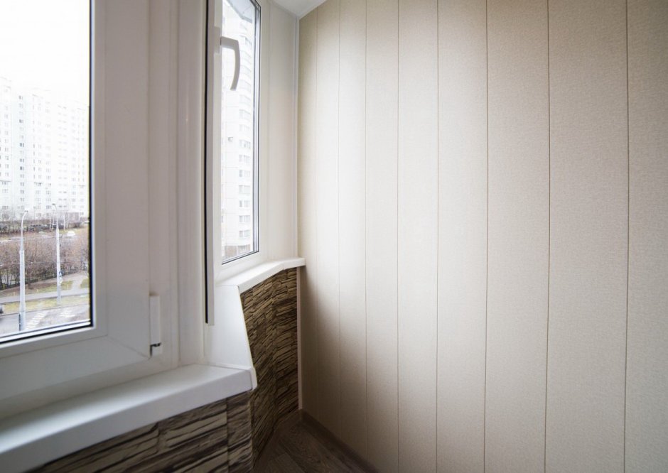 Обшивка балкона пластиковыми панелями