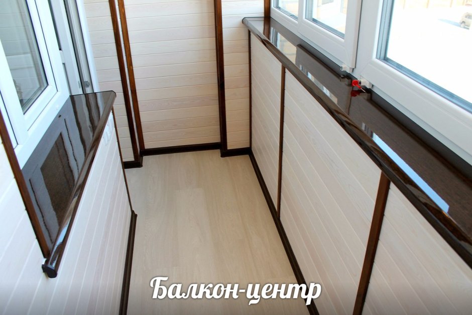 Отделка балкона панелями