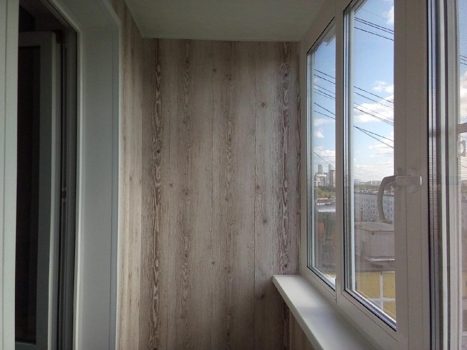 Отделка балкона панелями ПВХ