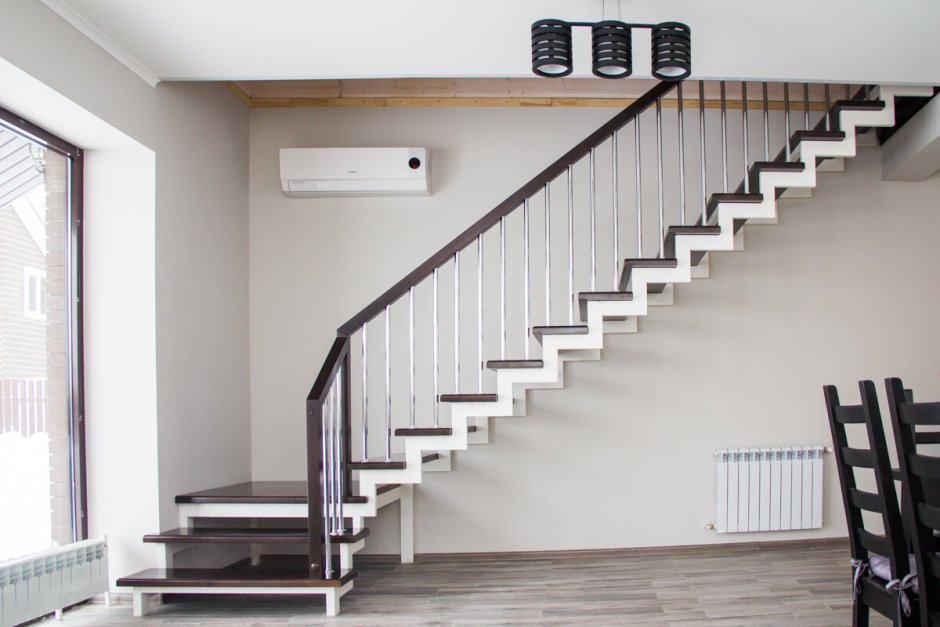 Лестница на 2 косоурах