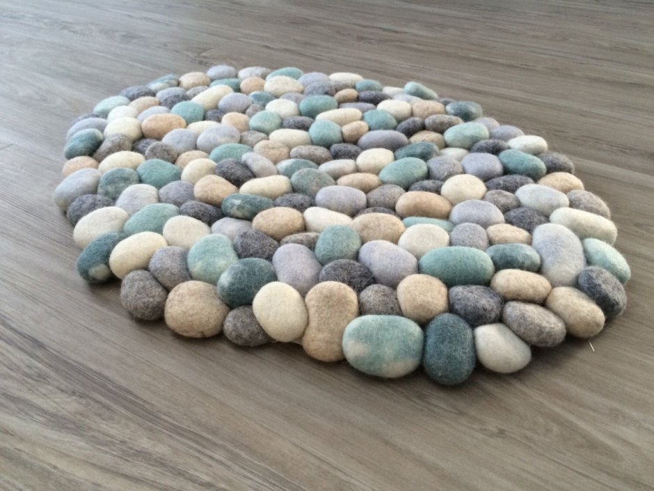 Рисунки на камнях