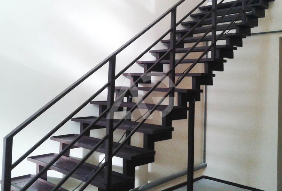 Металлическая лестница