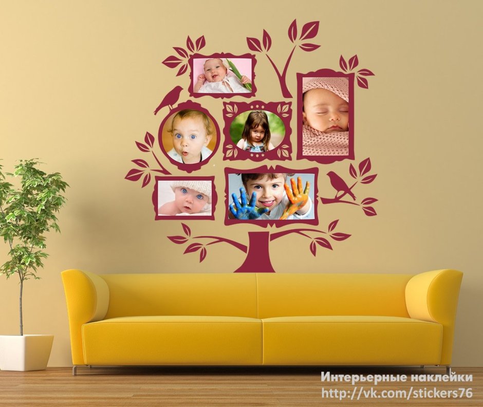 Фоторамки на стене в детской