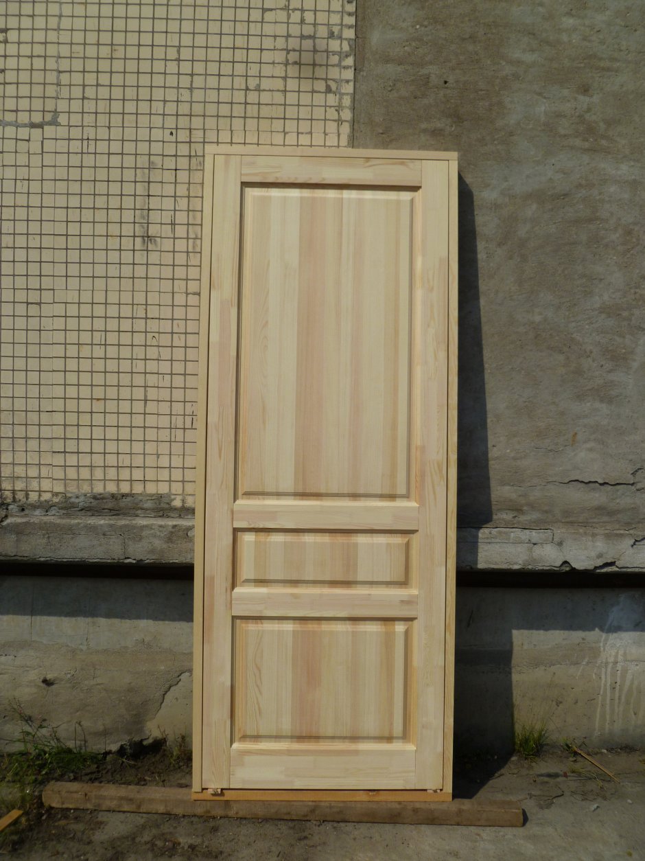 Дверь массив сосны