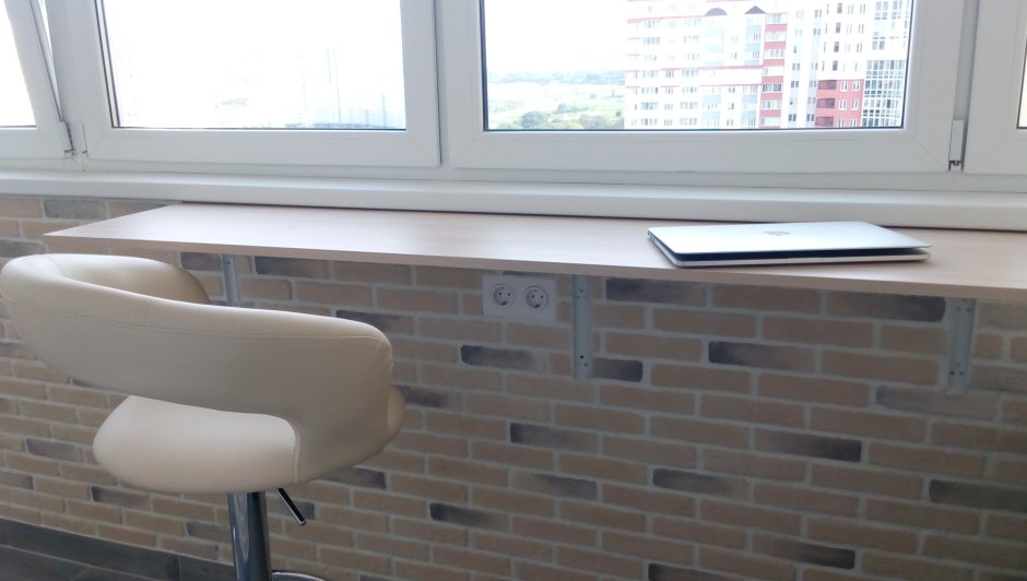 Откидной стол на балкон
