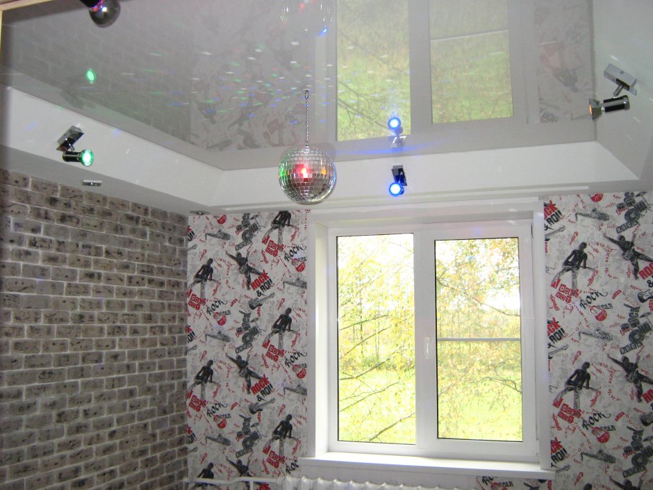 Спальня в цвете морской волны