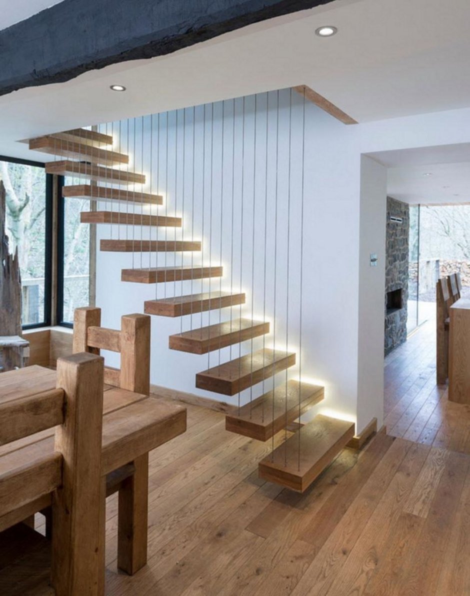 Лестницы для частного дома из дерева