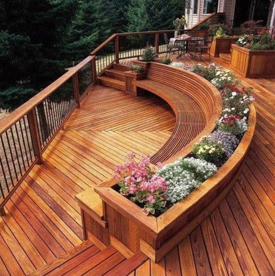 Красивая деревянная терраса