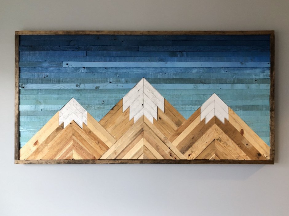 Деревянное панно на стену горы