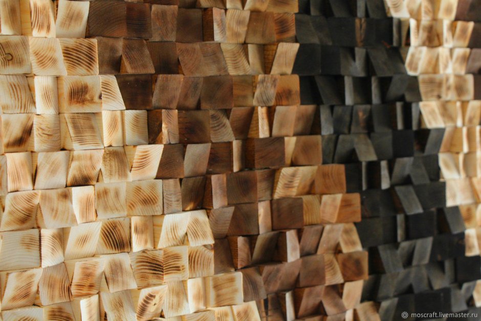 Стена из деревянных брусков