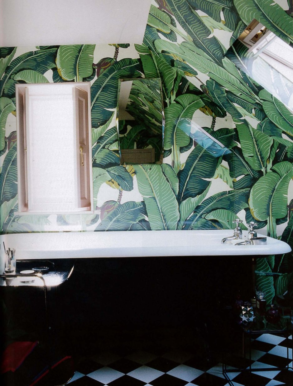 Плитка в ванную с тропическими листьями