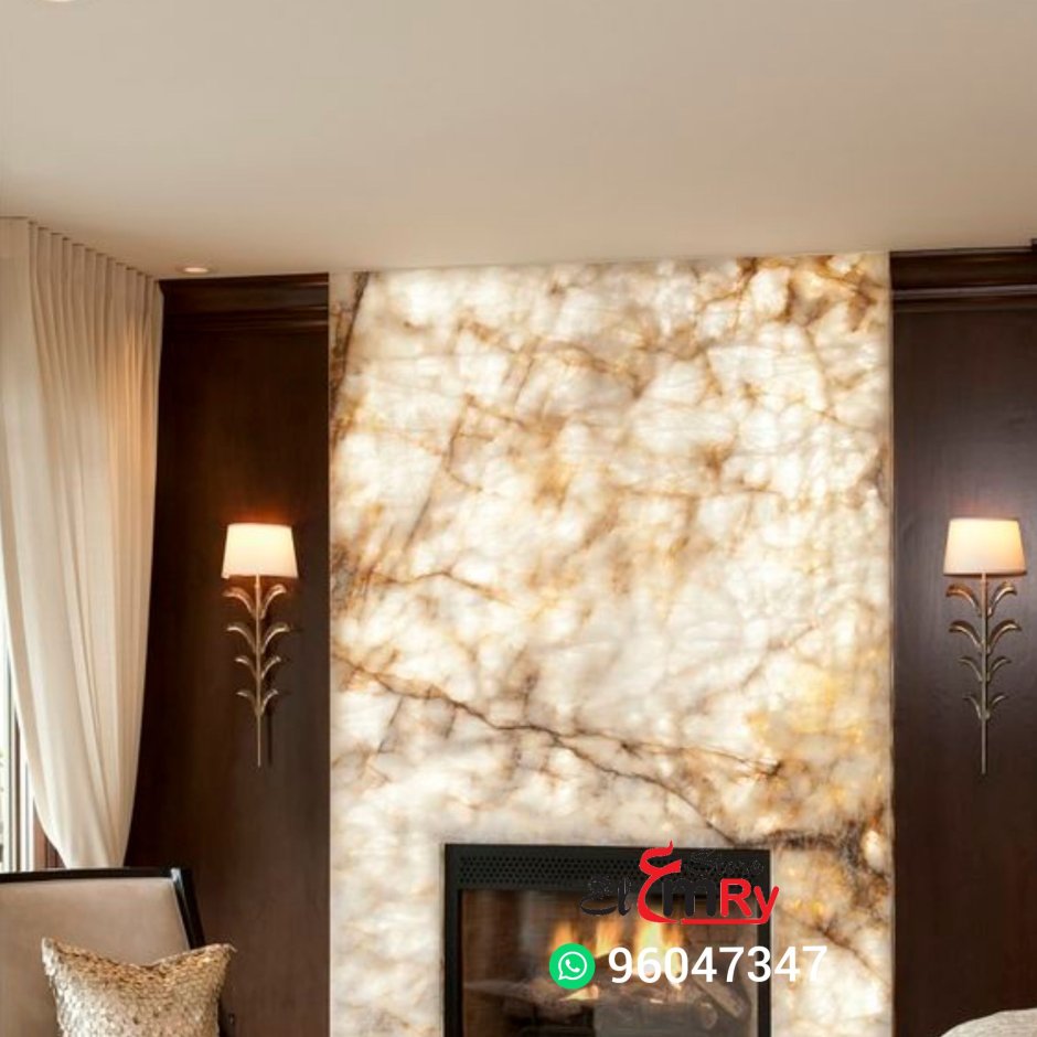 Обои под мрамор в интерьере кухни