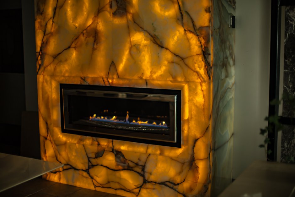 Отделка колонны в интерьере