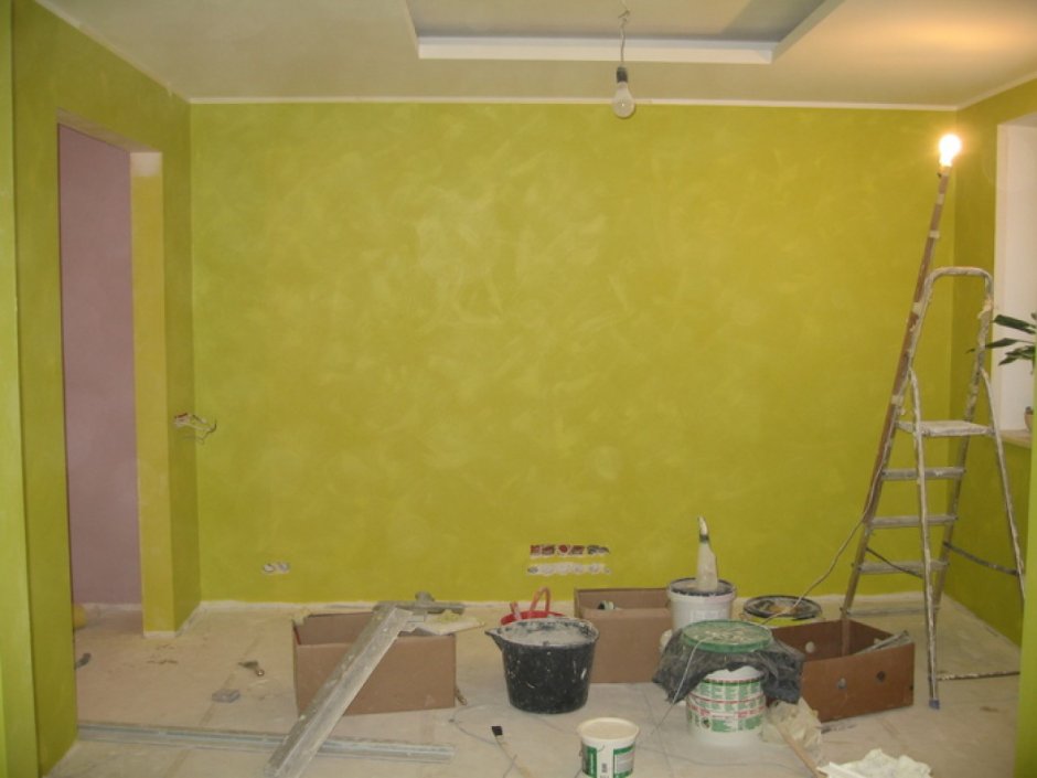 Стены на кухне водоэмульсионной краской