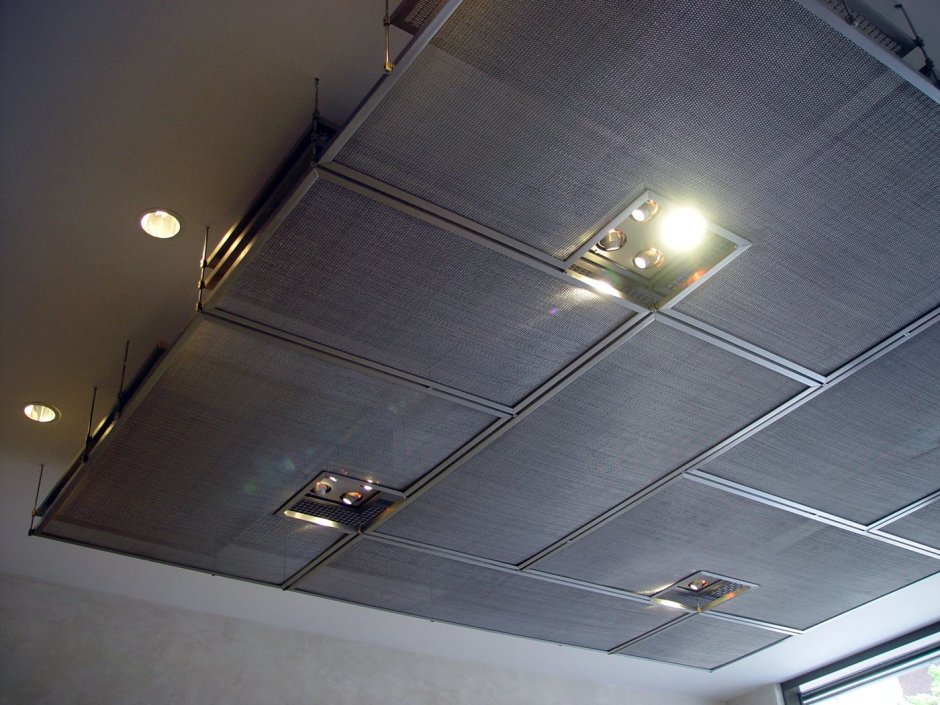 Металлический потолок