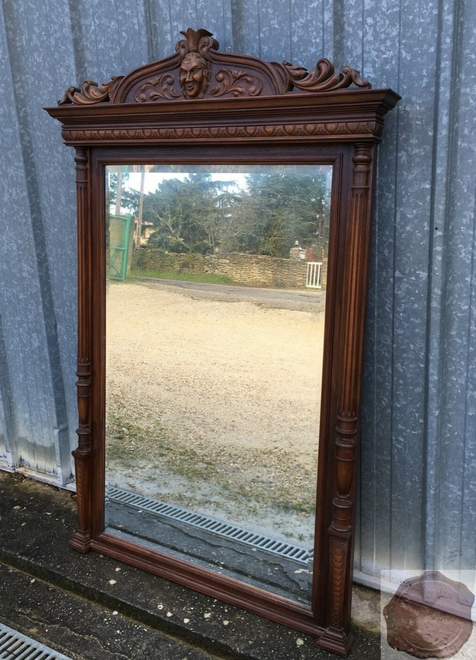 Зеркало в стиле Ренессанс