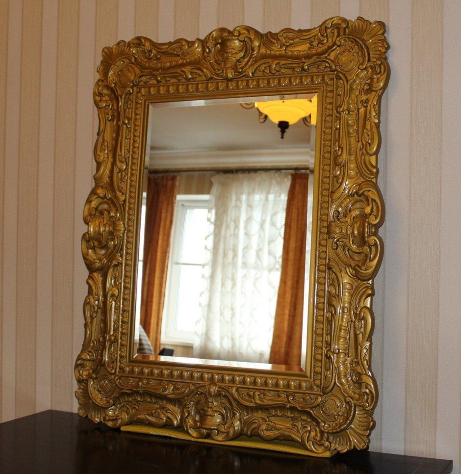 Зеркало в реечной раме