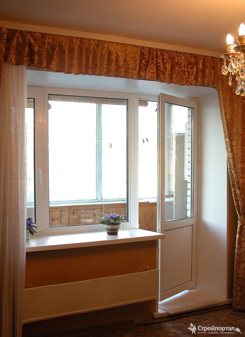Окно с дверью на балкон