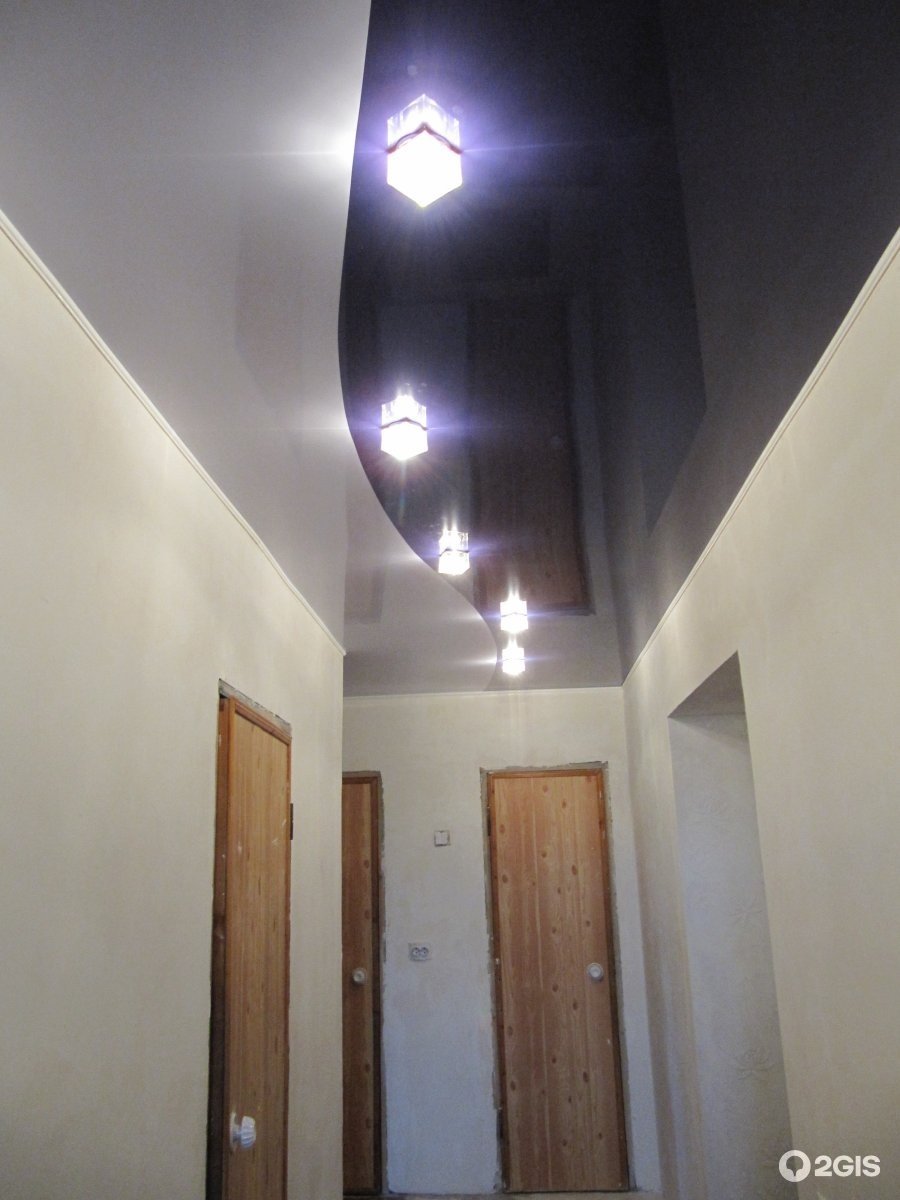 расположение светильников в натяжном потолке в прихожей