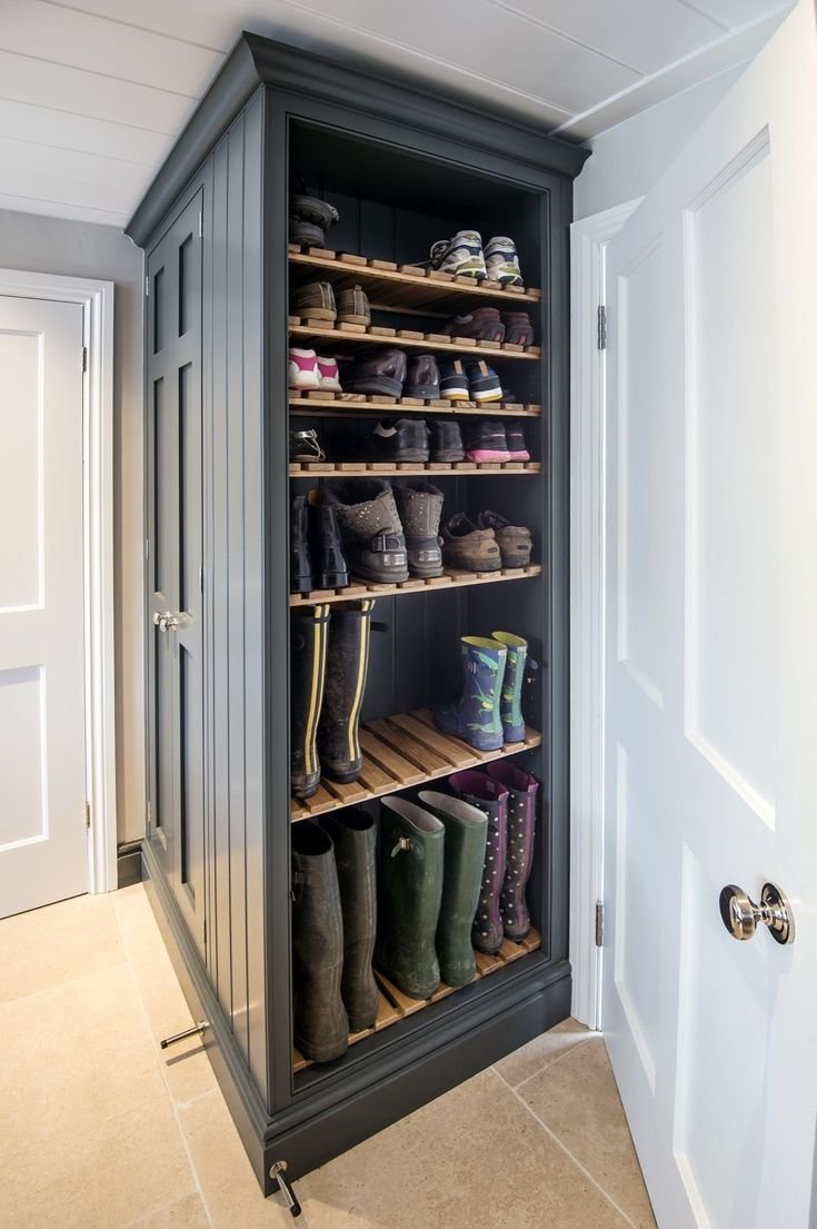 встроенный шкаф для хранения обуви