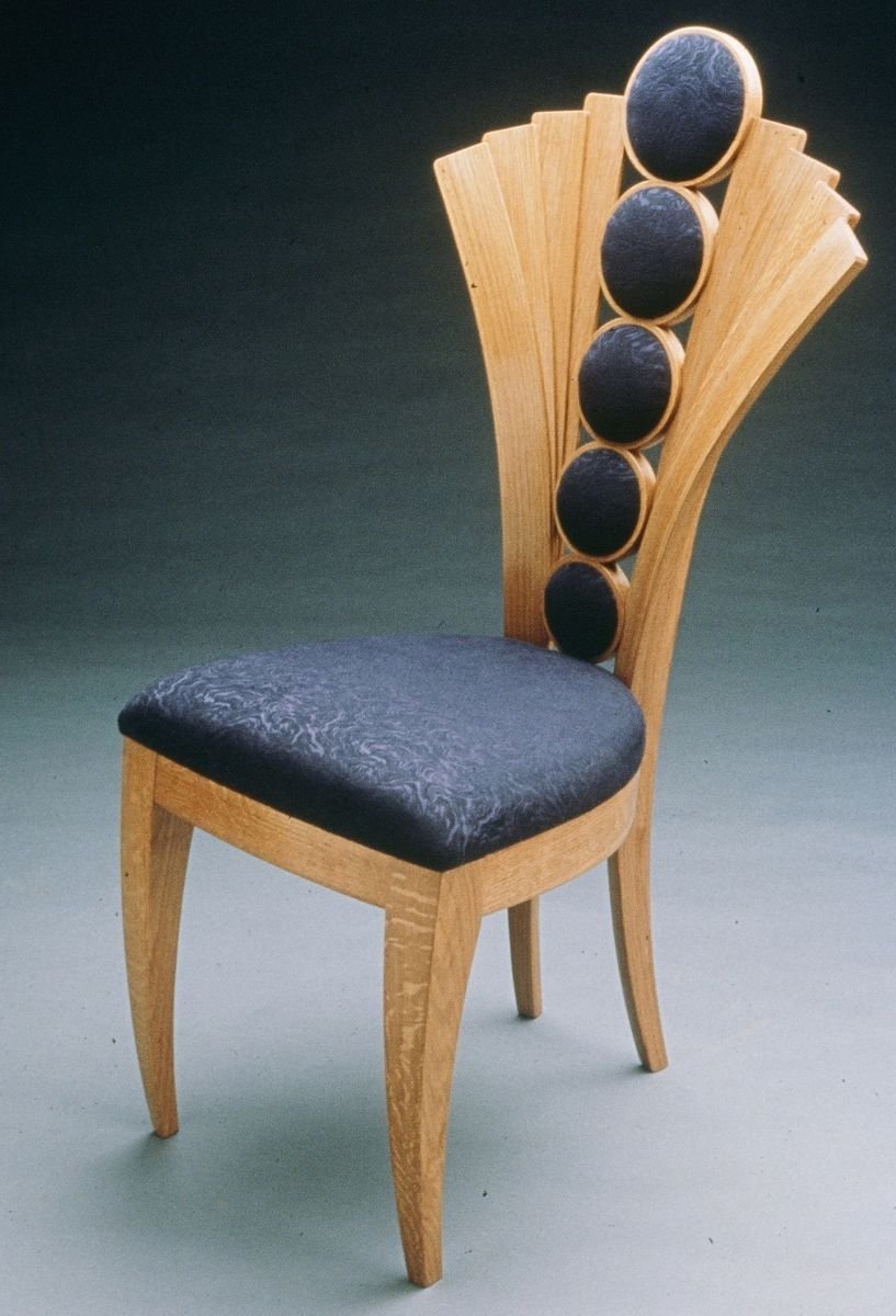 напольный стул со спинкой