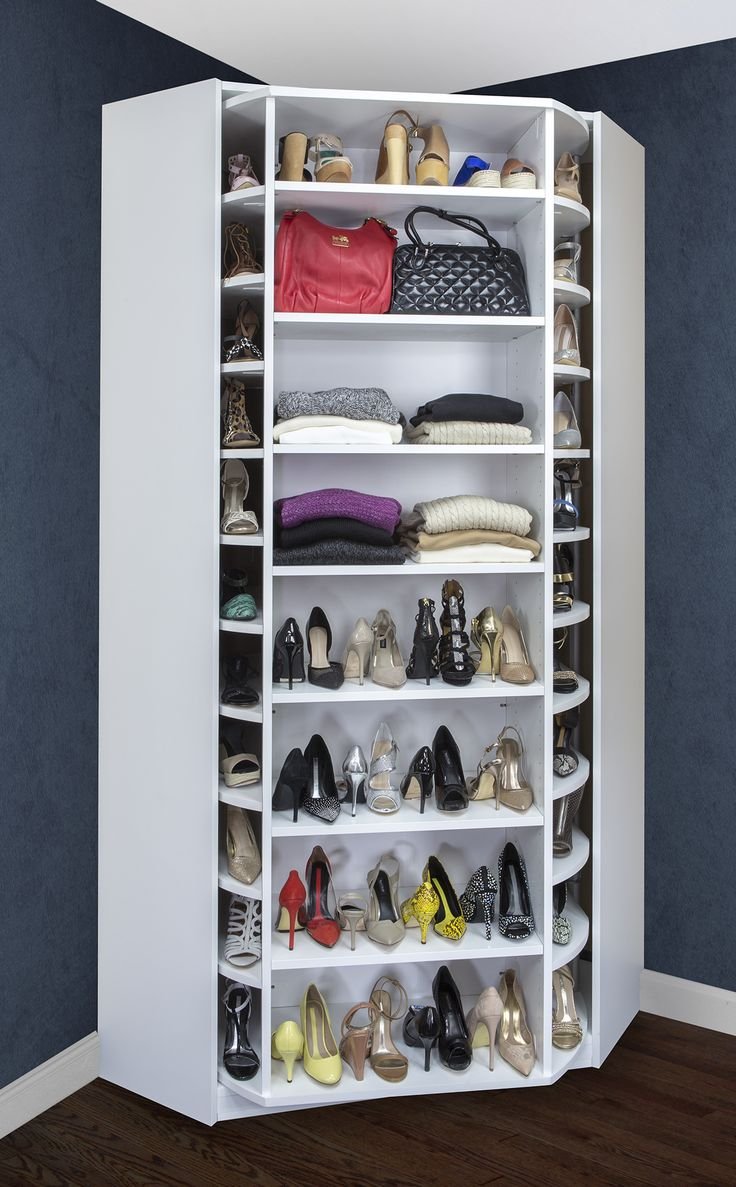 Вместительный шкаф для обуви