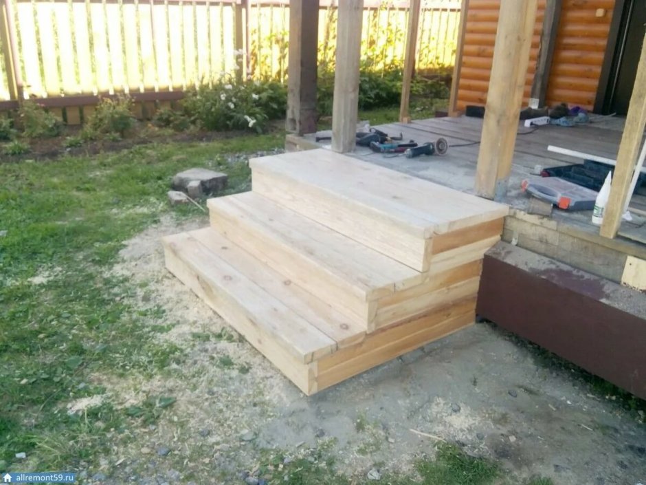 Каркас крыльца из бруса 150х150