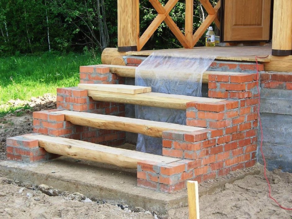 Опалубка для бетонного крыльца