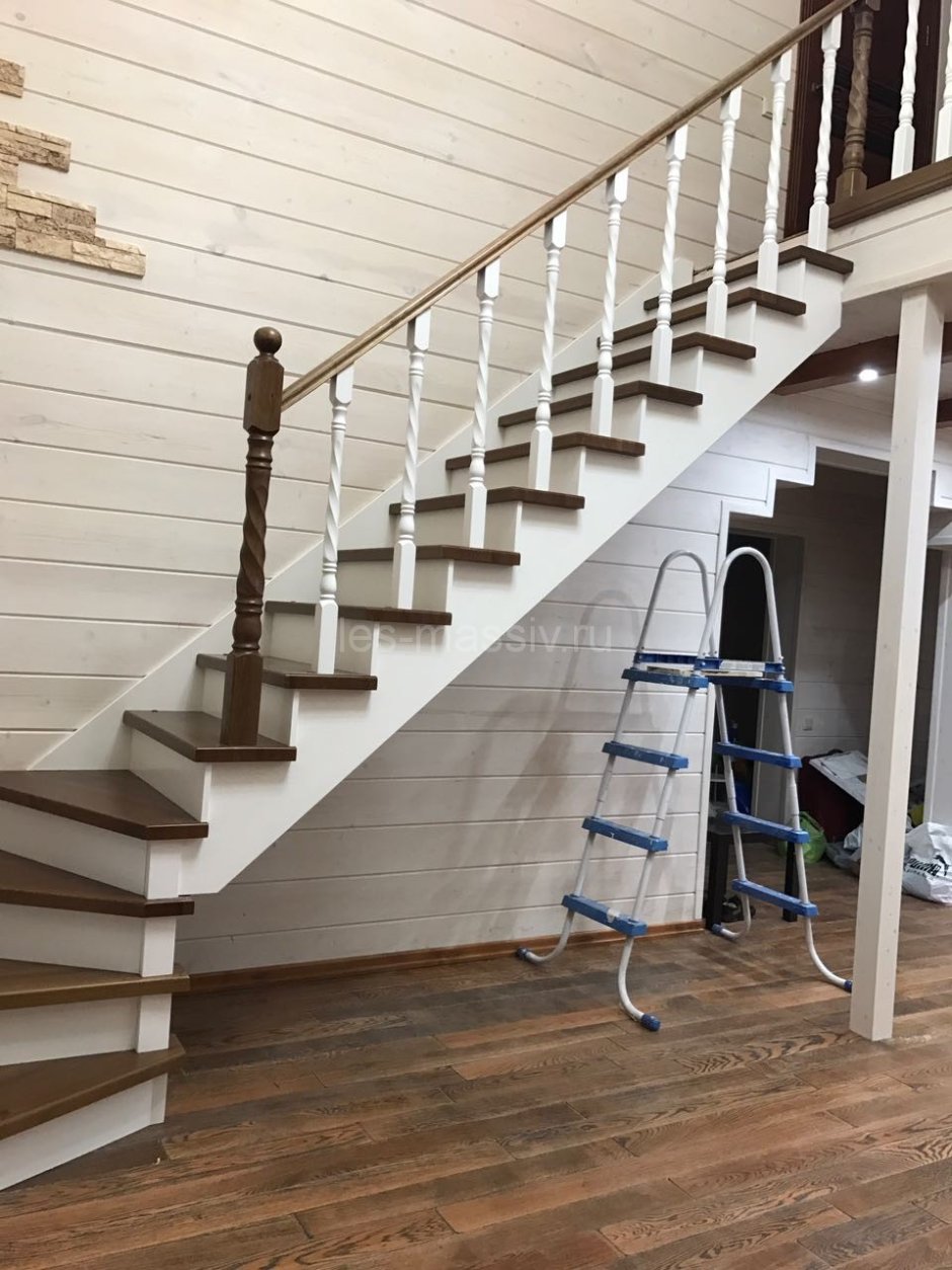 Лестница двухмаршевая лофт