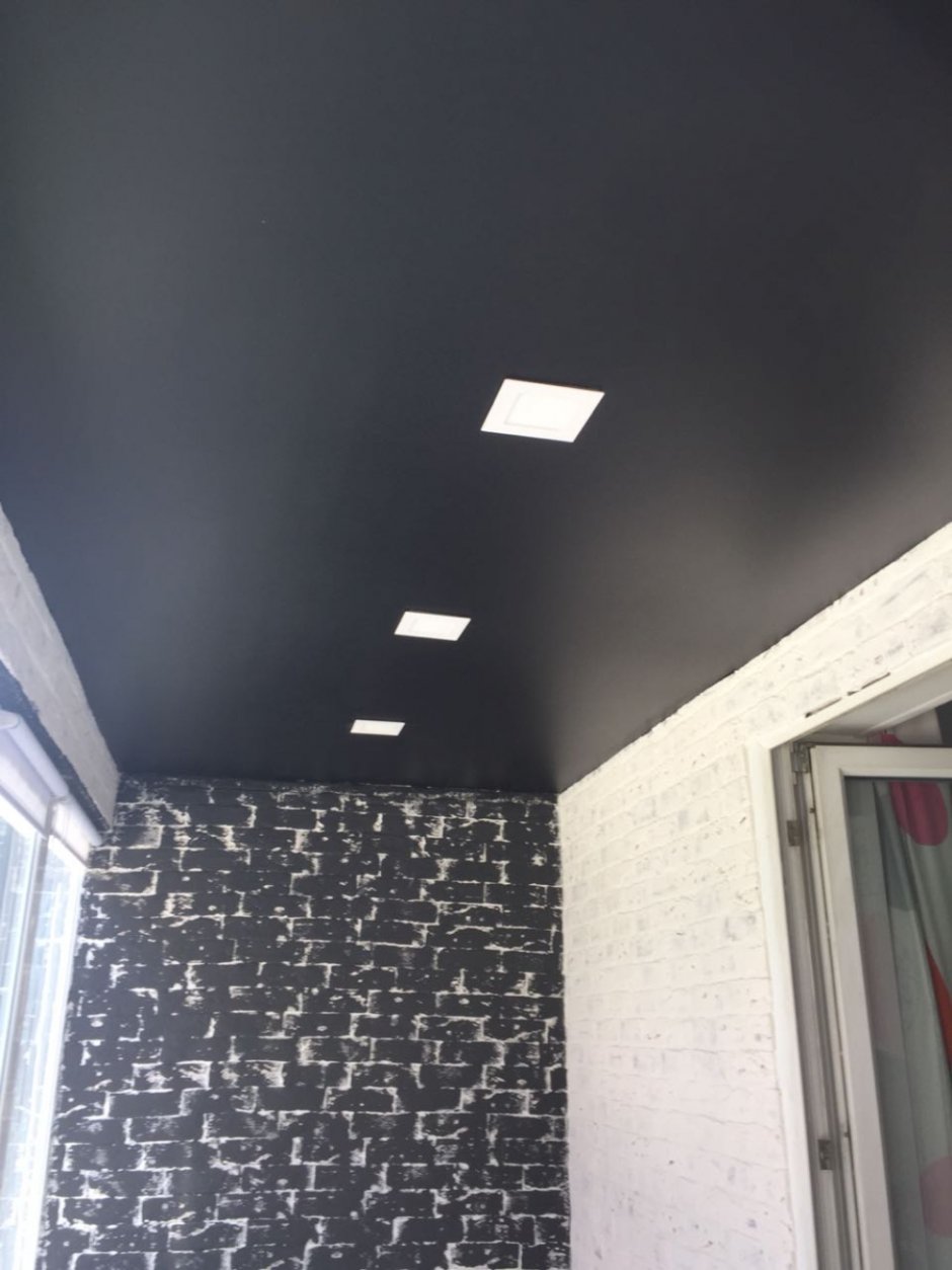 Натяжной потолок серый матовый