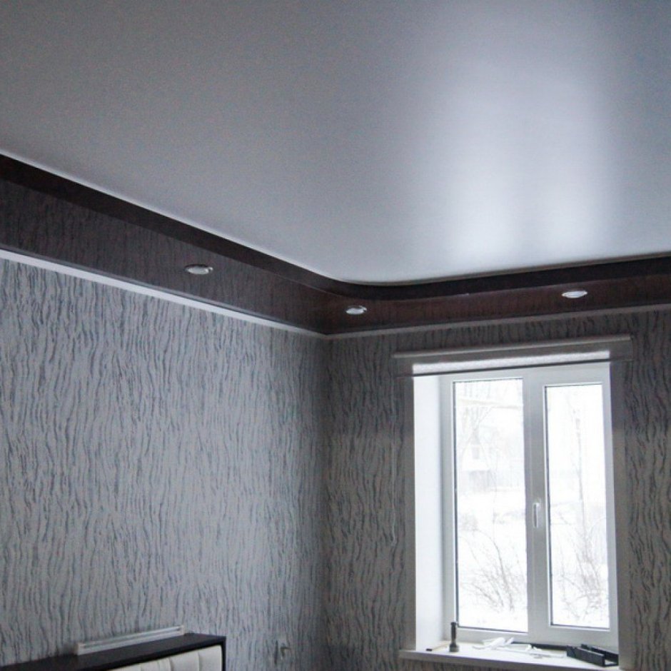 Двухуровневые натяжные потолки с подсветкой