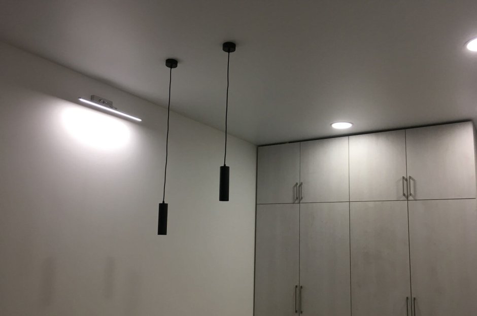 Черный сатиновый натяжной потолок